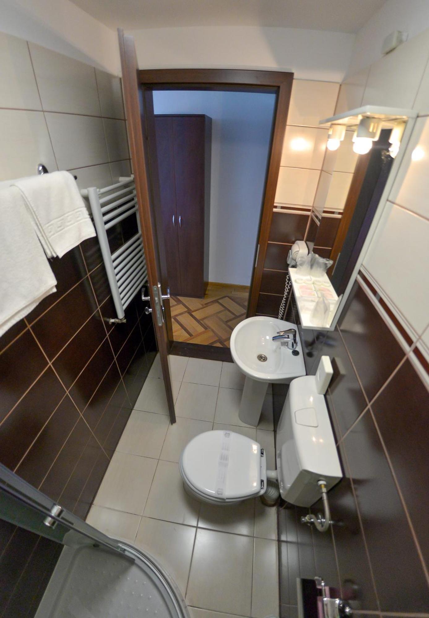 Pension Happy Day - Motorcycle Friendly Sibiu Exterior photo