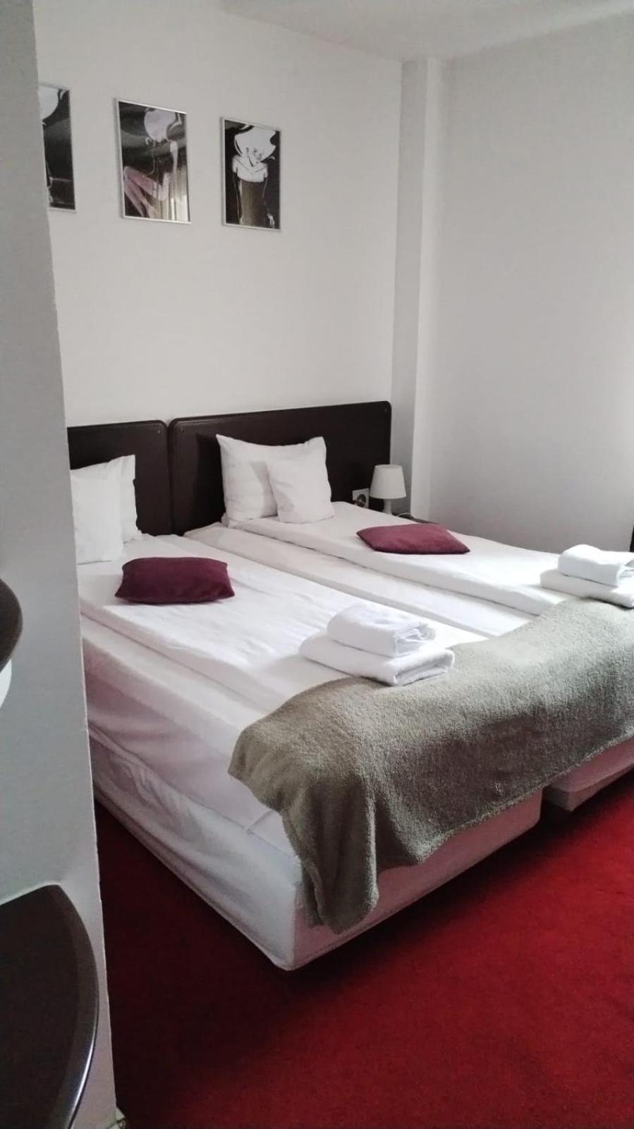 Pension Happy Day - Motorcycle Friendly Sibiu Exterior photo